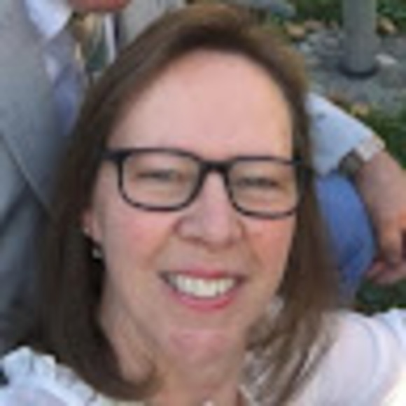 Meet your Posher, Roberta - Picture 1 of 1